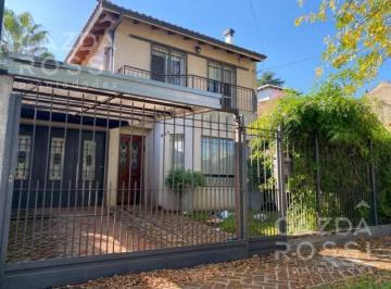 Casa · 231m² · 5 Ambientes · Casa - Adrogue