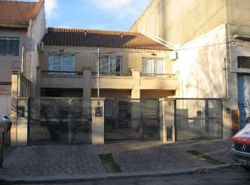 Casa · 110m² · 3 Ambientes · 1 Cochera · Triplex 3 Ambientes Venta Ramos Mejia