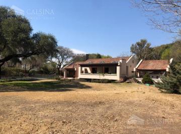 Casa · 500m² · Casa en Venta Frente Al Golf Villa Allende