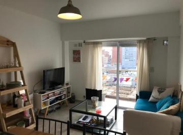 Departamento · 42m² · 2 Ambientes · 1 Cochera · Departamento con Cochera, en Venta. - Morón Centro