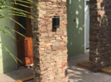Casa · 167m² · 3 Ambientes · 4 Cocheras · Casa Venta La Reja Moreno