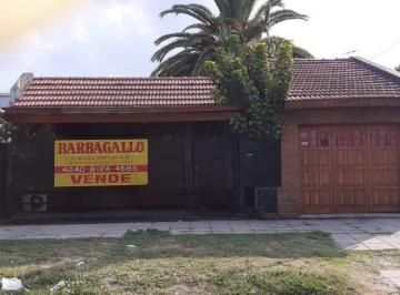 Casa de 7 ambientes, Lanús · Casa en Muy Buen Estado