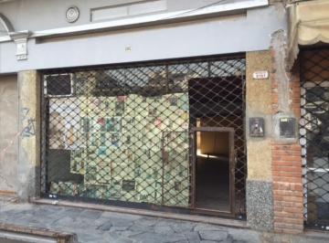 Local comercial · 65m² · Locales - a La Calle - Caseros, Gran Bs. As. Noroeste