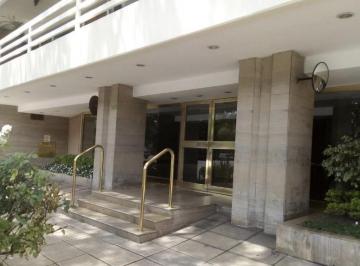 Departamento · 197m² · 4 Ambientes · 1 Cochera · Retasado! Piso Doble Frente Sobre Av del Libertador