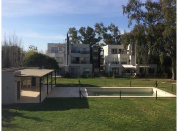 Departamento · 82m² · 4 Ambientes · 1 Cochera · Departamento de 3 Dorm. en Venta en Fisherton.