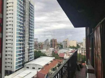 Departamento de 4 ambientes, Parque Patricios · Departamento 4 Ambientes con Balcón Corrido