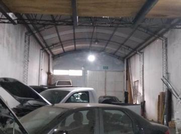 Depósito · 225m² · 1 Ambiente · Galpon Excelente Zeballos 4271