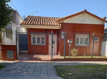 Casa de 4 ambientes, Lomas de Zamora · Lindo Chalet 4 Amb en Venta