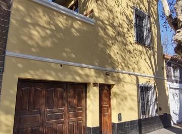 Casa · 165m² · 4 Ambientes · 2 Cocheras · Casa - Lomas de Zamora
