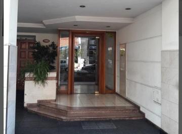 Departamento de 3 ambientes, Lomas de Zamora · 3 Ambientes con Cochera y Baulera