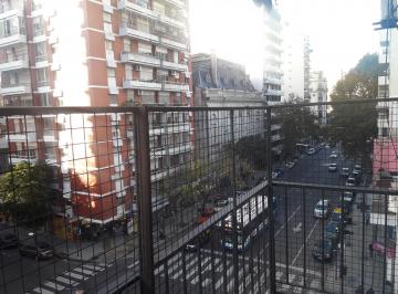 Departamento de 4 ambientes, Almagro · Excelente 3 Ambientes con Dependencia. Gran Oportunidad!