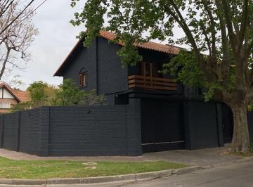 Casa de 8 ambientes, San Isidro · Casa - Las Lomas - Santa Rita - 5 Dormitoriso y Tvroom