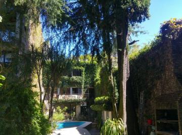 Casa · 454m² · 5 Ambientes · 1 Cochera · Hermosa Casa en Palermo con Jardin, Pileta, Gimnasio y Parrilla