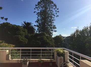 PH de 4 ambientes, Morón · Amplísimo Triplex Sin Expensas! Aceptan Menor Valor - Apto Credito
