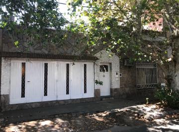 Casa de 6 ambientes, Rosario · Amplia Casa en Venta en El Tradicional Barrio de Arroyito