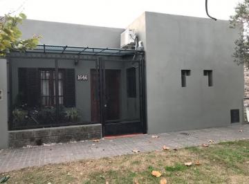 Casa · 150m² · 4 Ambientes · Casa - V. Galicia