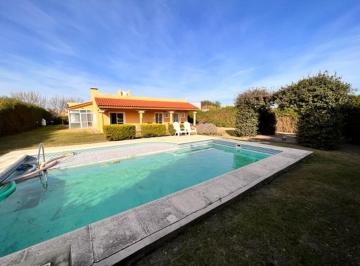 Casa · 250m² · 5 Ambientes · 2 Cocheras · San Isidro Villa Allende Casa en Alquiler Jardin Pileta