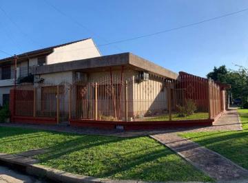 Casa · 140m² · 3 Ambientes · 2 Cocheras · Casa en Venta en Don Bosco Este