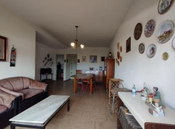 Departamento de 4 ambientes, Mar del Plata · Vendo Departamento de Cuatro Ambientes Bº San Jose. -