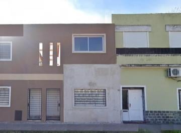 Casa · 180m² · 3 Ambientes · Casa - Lomas de Zamora Oeste