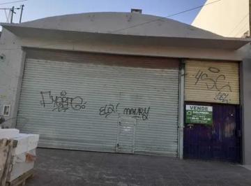 Local comercial · 200m² · 1 Cochera · Local - San Fernando