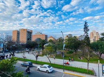 Departamento de 4 ambientes, Córdoba · Loft /est. Grabac Oficinas en Barrio G. Paz Frente Plaza. apto Consultorios Odont