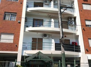 Departamento · 53m² · 2 Ambientes · 1 Cochera · Tomas Espora N° 492, 3° B