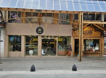 Local comercial · 400m² · Local - Centro