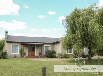 Quinta vacacional · 147m² · 4 Ambientes · Casa en Venta en Chacras del Molino