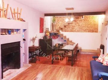 PH de 5 ambientes, Rosario · Retasada - Casa Interna Unica 2 Dorm.