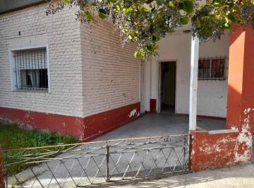 Casa · 59m² · 3 Ambientes · 1 Cochera · Casa PH en Venta en Haedo Sur