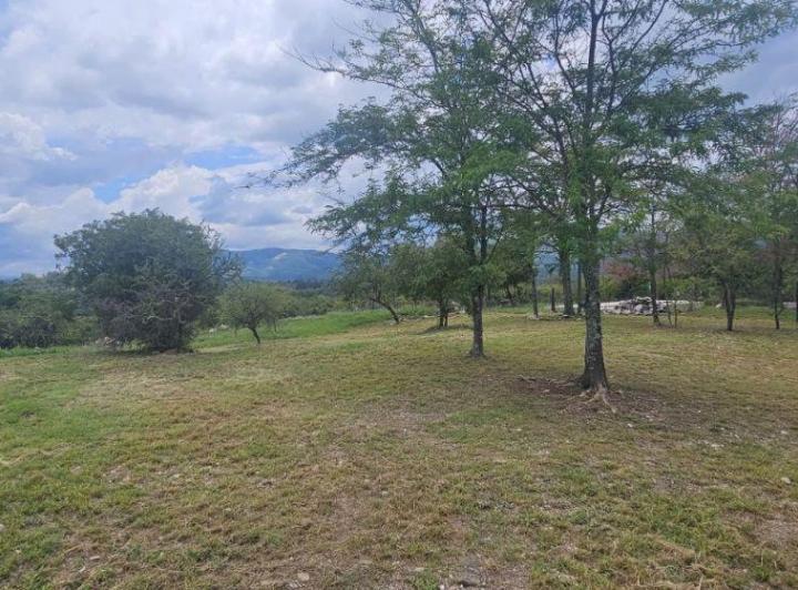 Terreno · 960m²