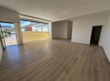 Local comercial · 90m² · 5 Cocheras · Locales en Alquiler Zona Sur Sobre Valparaíso Ypf