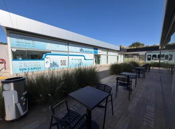 Local comercial · 100m² · 1 Ambiente · 5 Cocheras · Locales en Alquiler Zona Sur Sobre Valparaíso Ypf