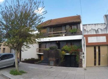 Casa de 4 ambientes, Liniers · Duplex en Venta en Liniers