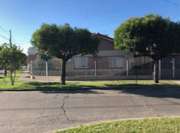 Casa de 6 ambientes, La Matanza · Casa en Venta en Lomas del Mirador