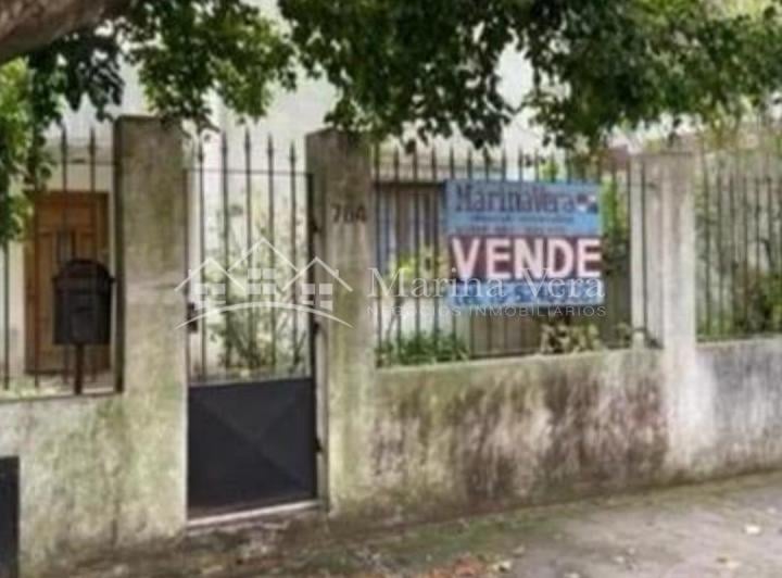 Casa · 210m² · 5 Ambientes