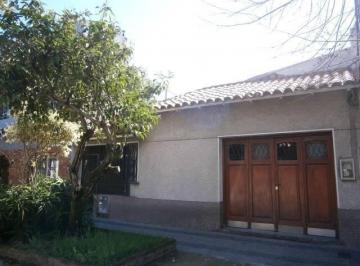 AVS-AVS-278_2 · Casa de 4 Amb. a 2 Cuadras de Av Belgrano y en Una Sola Pl