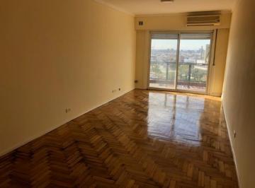Departamento de 4 ambientes, Avellaneda · Cuatro Ambientes Centro de Avellaneda