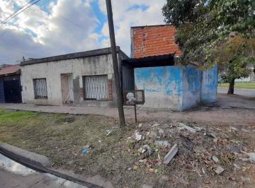 Casa · 100m² · 4 Ambientes · 3 Cocheras · Casa en Venta en Ituzaingo Norte