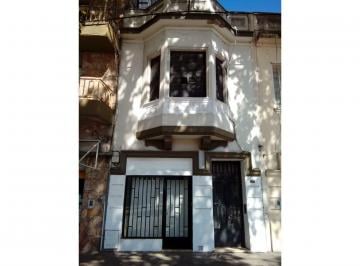 Casa · 146m² · 3 Ambientes · Casa de 2 Dorm. Al Frente con Local, Bv. Rondeau 747