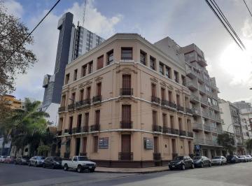 Hotel · 1218m² · Edificio en Block de Patrimonio Histórico en Esquina del Barrio La Perla.
