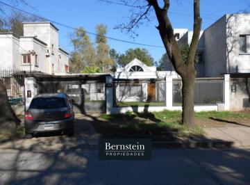 Casa · 120m² · 4 Ambientes · 2 Cocheras · Casa en Venta: Parque Leloir:4 Ambientes