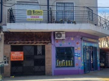 Departamento · 58m² · 2 Ambientes · Excelente PH Primero Piso en Dos Plantas en Inmejorable Ubic