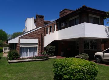 Casa de 3 ambientes, Moreno · Pileta - Quincho - Parrilla - Jardin - 3 Ambientes - Cocina - Cochera