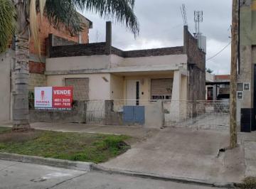 Casa · 155m² · 6 Ambientes · 1 Cochera · Casa en Venta en La Tablada
