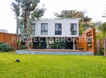 Casa de 4 ambientes, Ituzaingó · Fantástica Casa de Obra Nueva en Parque Leloir