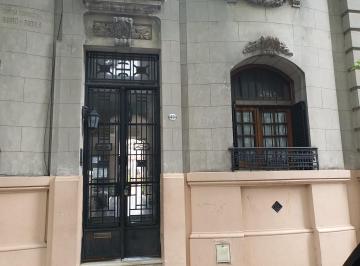 PH · 84m² · 3 Ambientes · PH 3 Amb. a La Calle Antiguo Categ. Patio Parrilla