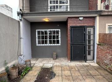 PH · 78m² · 3 Ambientes · 1 Cochera · Venta Duplex con Cochera y Patio Moron Norte