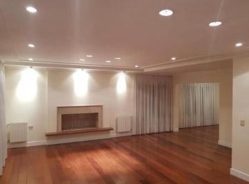 Casa · 500m² · 4 Ambientes · 2 Cocheras · Casa en Venta 3 Dorm. Jockey Club